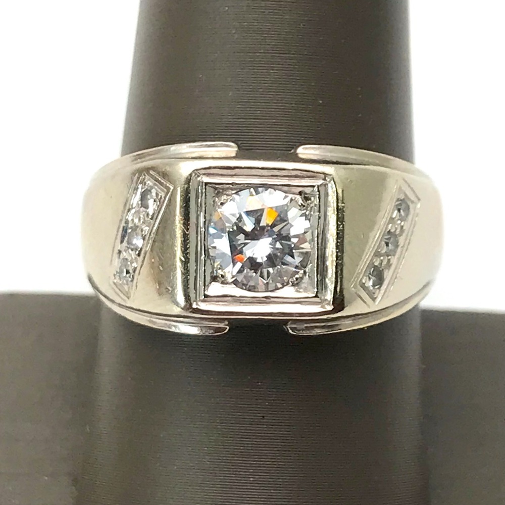 Vintage 14k WhiteGold 0.60pts(tw) Natural Round Diamond Mens Statement Ring 10.5